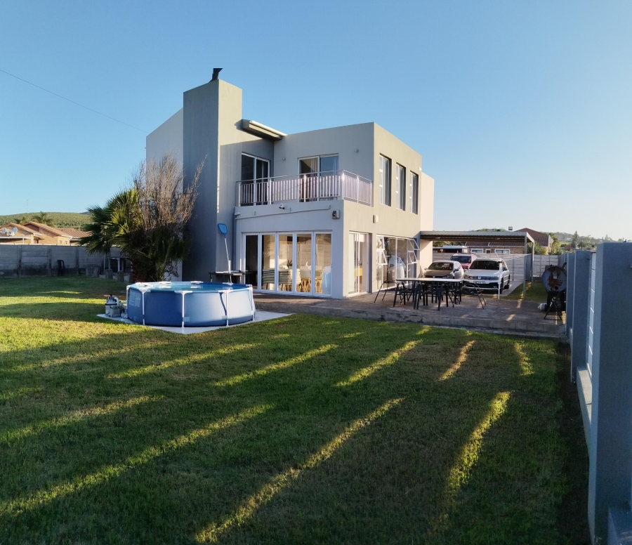3 Bedroom Property for Sale in Windsor Park Eastern Cape